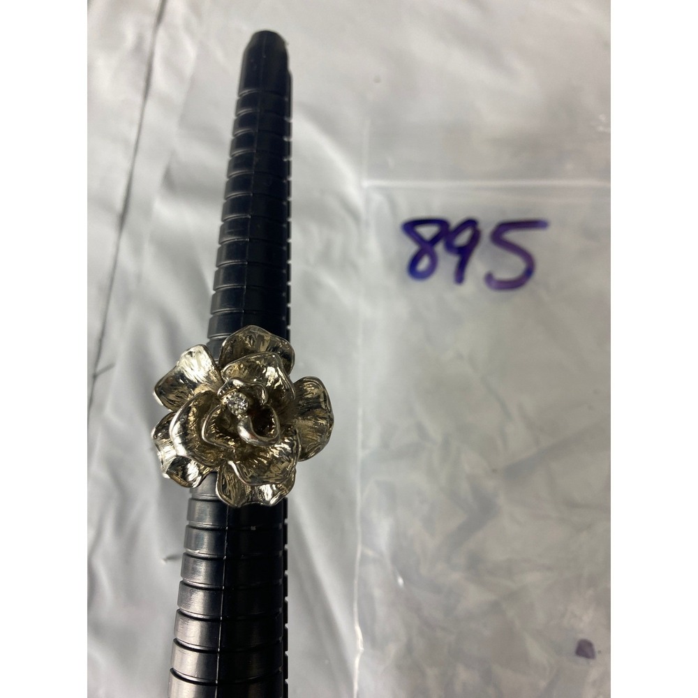 Silver Tone Flower Ring Women Size 7.75 Ring Statement